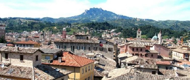 Restyling arteria centrale Ascoli Piceno, nuove luci e fibra ottica
