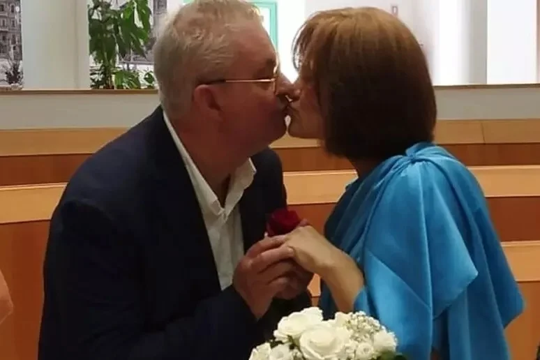 Gabriele "uomo gatto" Sbattella si è sposato