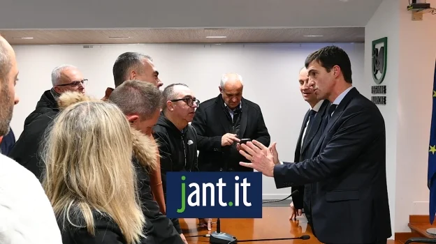 VERTICE AL MIMIT SULLA VERTENZA BEKO – PRESIDENTE ACQUAROLI: “UN SEGNALE POSITIVO MA NON ABBASSIAMO LA GUARDIA”