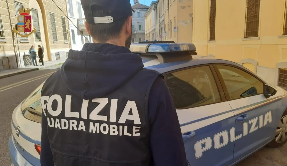 Matrimoni fittizi, sequestrato e picchiato con una catena