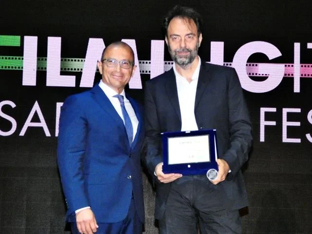 NERI MARCORÈ PREMIATO IN SARDEGNA CON IL “FILMING ITALY AWARD – PREMIO SPECIALE MARCHE”