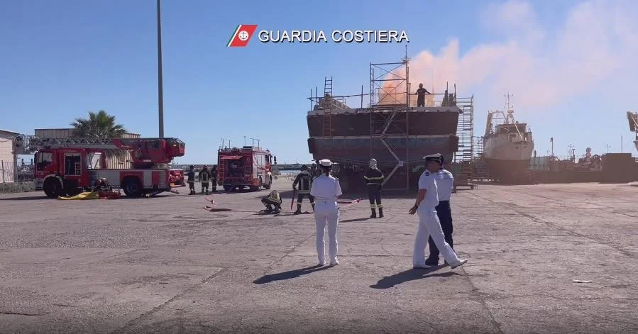 Incendio al porto di San Benedetto del Tronto. Una esercitazione antincendio pienamente riuscita