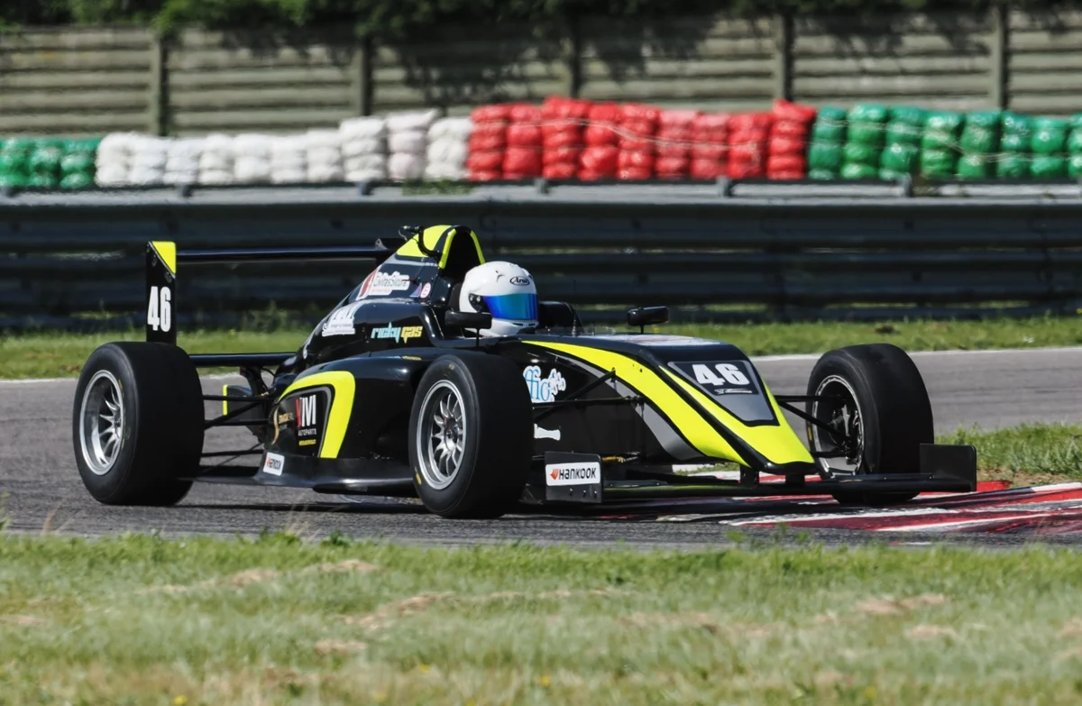 Riccardo Paniccià si confermarsi protagonista anche a Magione nella Fx Pro Series