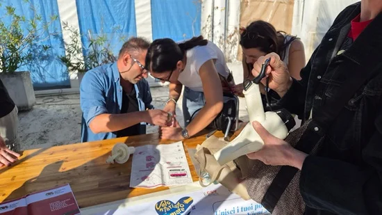 Grande successo per la II edizione del Repair Café di Grottammare: oltre 30 oggetti riparati e tante competenze condivise
