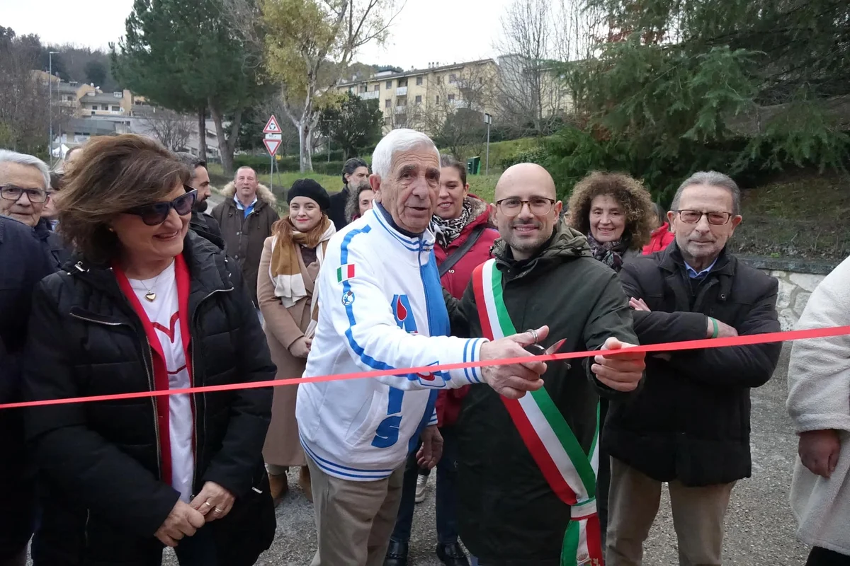 Folignano - Taglio del nastro per il nuovo punto Avis, il sindaco: "Servizio per tutta la comunità"