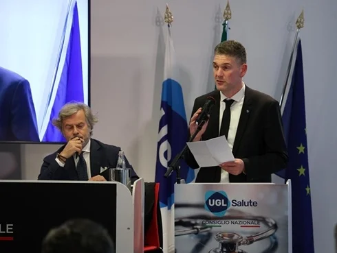 Sanità, Giuliano (UGL): “Il vincolo di esclusività è un freno al sistema, va cancellato definitivamente”