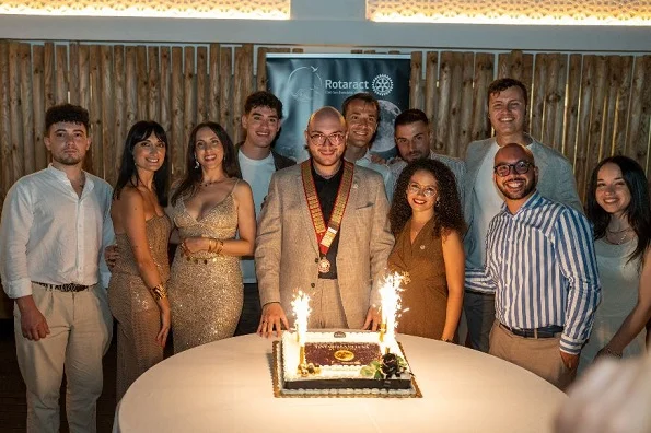 Grande successo per la 45ª edizione di “Tintarella di Luna”: il Rotaract Club San Benedetto del Tronto unisce tradizione, spettacolo e solidarietà