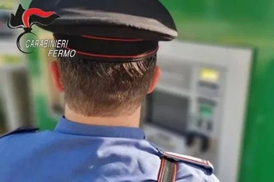 Finti carabinieri con tecnica 'spoofing' rubano a una donna 51mila euro e gioielli 