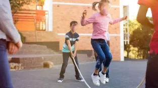 ORATORI, NUOVO PROTOCOLLO 2026-2030 PER SOSTENERE E PROMUOVERE LE ATTIVITÀ EDUCATIVE RIVOLTE AI GIOVANI. ATTENZIONE DEDICATA ALLE AREE DEL CRATERE SISMICO