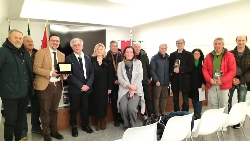 Si è svolta ieri a Controguerra la presentazione del libro" Vita Campestre"- Analisi del passato, presente e futuro dell'autore Elio Core