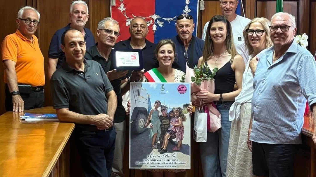 Collelongo omaggia Paola Cesta: prima donna della comunità in missione di pace con l'UNIFIL in Libano