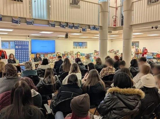 CNA - Presente e futuro della moda a confronto sulla sostenibilità: successo per la presentazione de “La rivoluzione comincia dal tuo armadio” alla Rinascita