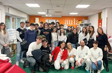 STUDENTI DEL LICEO ROSETTI AL CENTRO TRASFUSIONALE AVIS