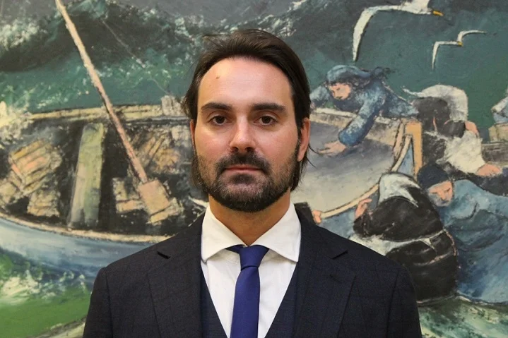 Nonostante un avanzo di bilancio così cospicuo questa maggioranza è ricordata per l’ aumento delle tariffe, calendari e addirittura ha introdotto una nuova imposta: la tassa Pasquali