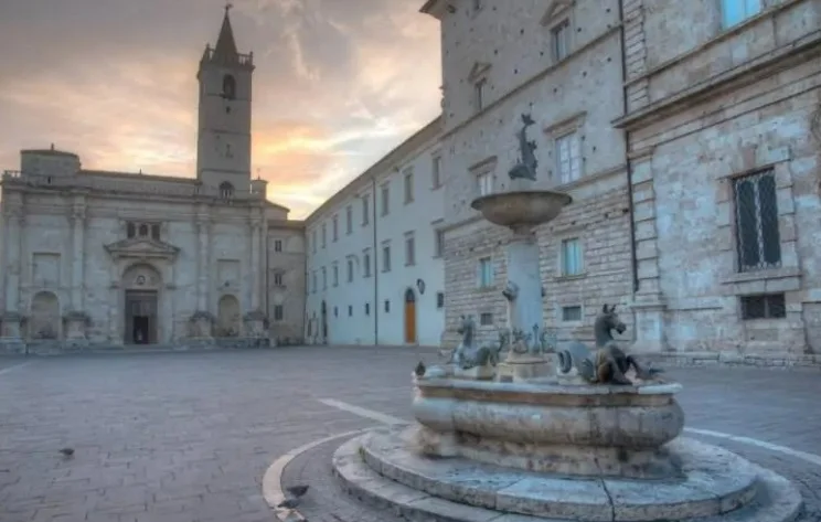 Ascoli Piceno - Nuova illuminazione monumentale per il duomo