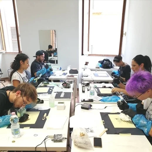 Tatuatori e piercer, trend in ascesa
