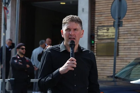 Sanità, Giuliano (UGL): “Brutale aggressione al personale dell’Ospedale Cannizzaro di Catania, il bollettino di guerra si aggiorna. Servono misure drastiche”
