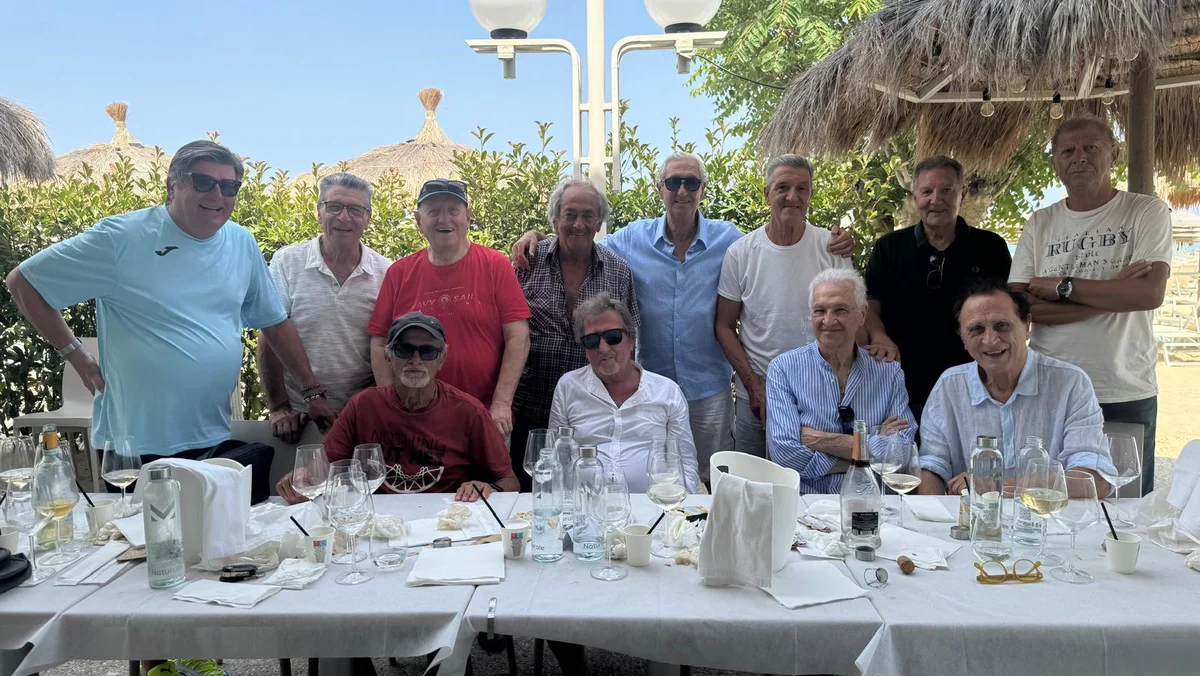 Dopo 53 anni tornano insieme i ragazzi della Rosetana Calcio 