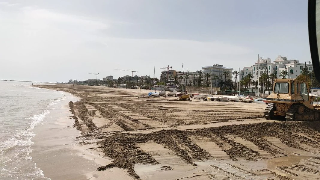Pulizia spiagge nella notte tra il 23 e il 24 agosto