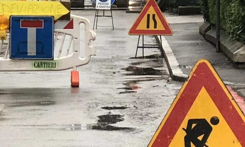 Transitoria interruzione traffico veicolare