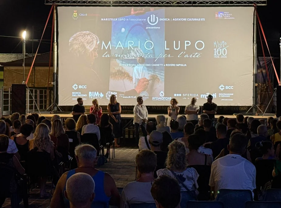 GIULIANOVA, GRANDE PARTECIPAZIONE PER IL DOCUFILM SU MARIO LUPO. LA SERATA NEL RICORDO DI MARCELLO SGATTONI