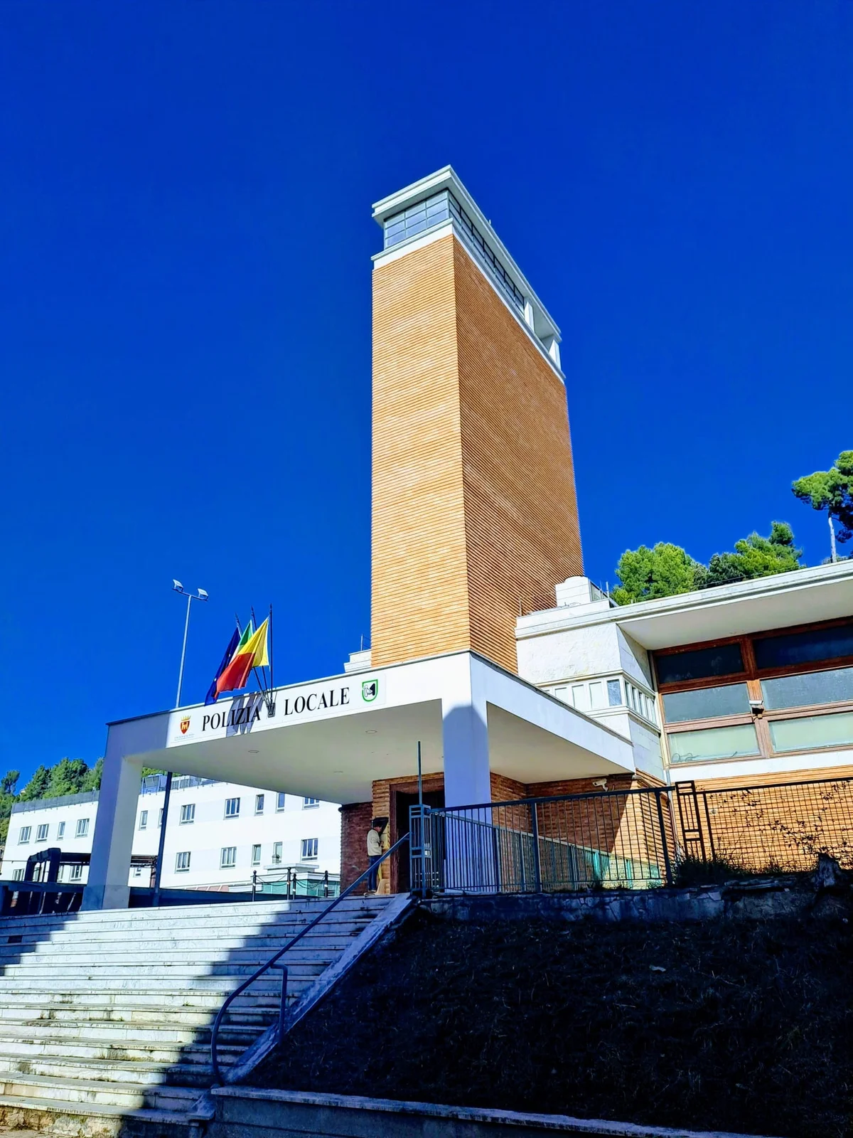 Pubblicato il bando di concorso per n.2 posti da agente della Polizia Locale di Ascoli Piceno