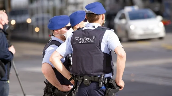Latitante arrestato in Svizzera, indagini dei Carabinieri