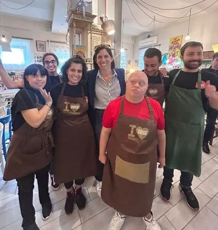 Elly Schlein in visita alla Locanda Cm. 0 di Pagliare