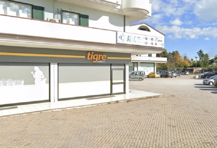 Furto al Supermercato Tigre di Colleranesco: i malviventi asportano la cassaforte