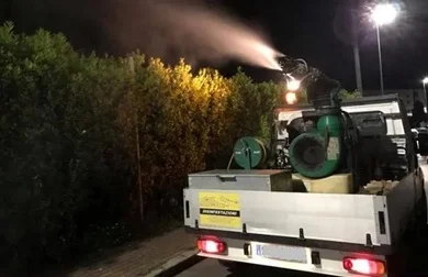 Disinfestazione notturna in parchi, scuole e viali