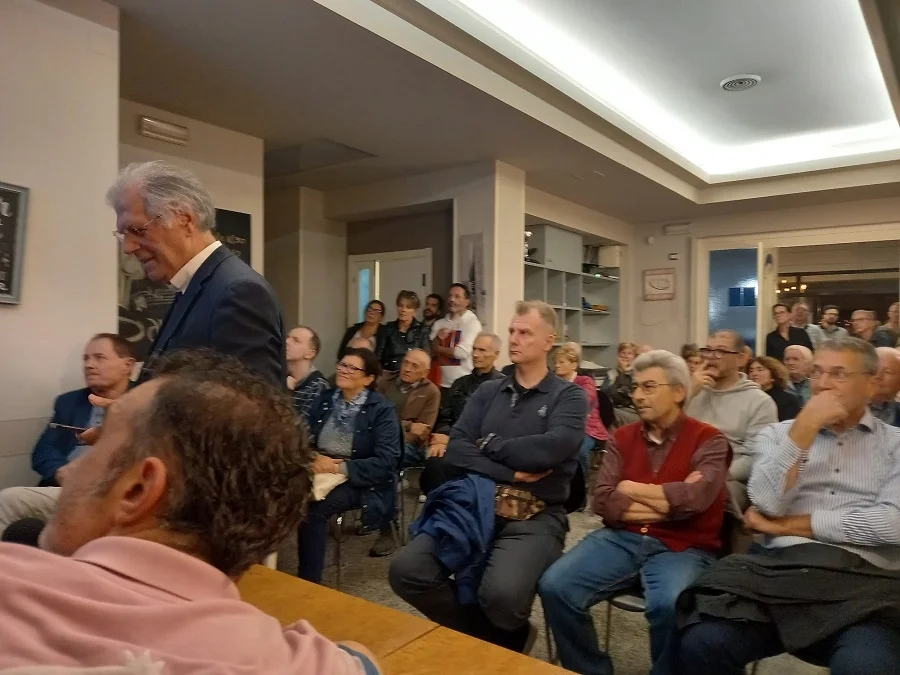 Straordinaria partecipazione dei cittadini alla pubblica assemblea di quartiere di Porto D'Ascoli Centro