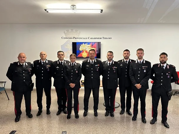 Teramo: il Comandante Provinciale dei Carabinieri accoglie i nuovi giunti e saluta i militari che lasciano il servizio per raggiunti limiti di età