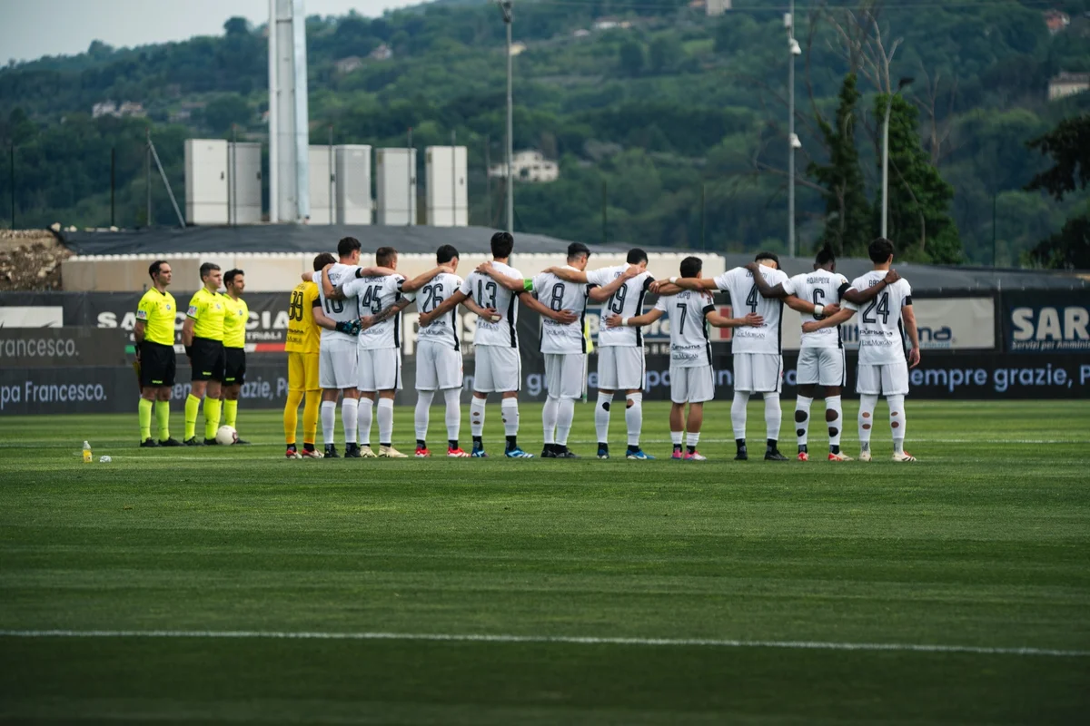 Ascoli Calcio - Rosa da smantellare per la prossima stagione: Mantovani e Corazza valgono più di tutti