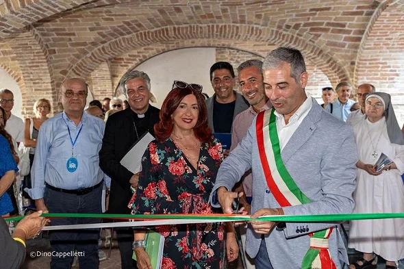 Si è chiusa al Paese alto la mostra “Il Tarpato e il Sacro” con record di pubblico ben 400 visitatori in poche settimane