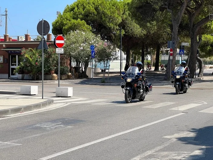 Carabinieri di Alba Adriatica e Giulianova, continuano i controlli di litorale