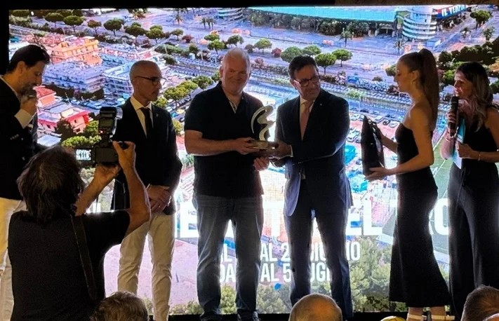 Happy Car Samb premiata al "Beach and Cheers"