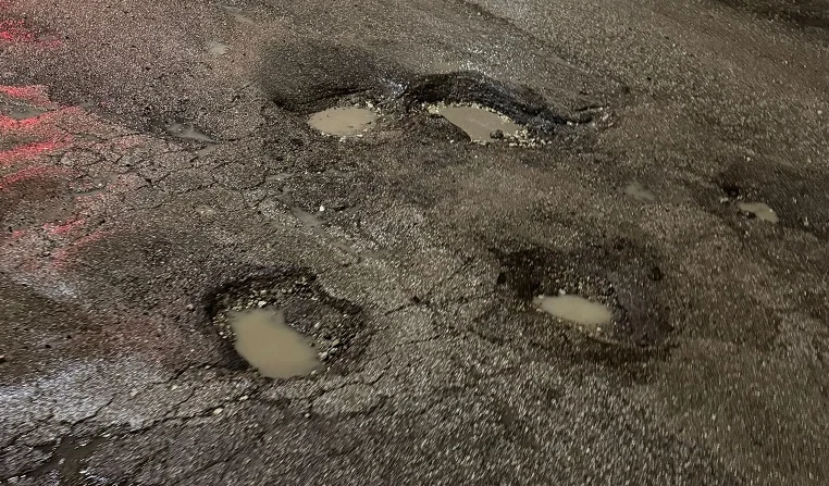 Ascoli Piceno - Maltempo e strade piene di buche, polemiche per gli asfalti
