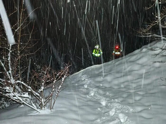 Escursionista bloccato dalla neve in un rifugio, il soccorso è durato 7 ore