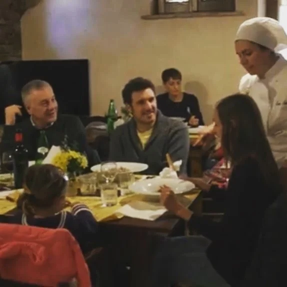 Coldiretti Marche, Pasqua in agriturismo: tavoli, camere da tutto esaurito e c’è la moda del take away