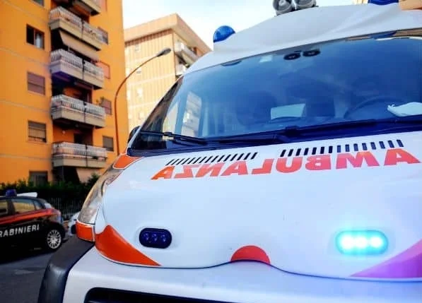 Cade mentre fa dei lavori in casa, deceduto 60enne