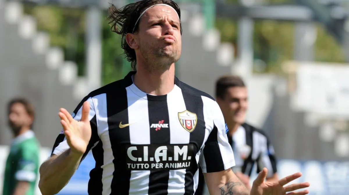 Ascoli Calcio - Cacia ricorda i momenti vissuti al Picchio: "Pagina importante della mia carriera"