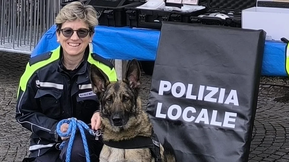 Polizia Locale Ascoli Piceno: il Sovrintendente Capo Filena Teodori consegue la certificazione per preparatrice cinofila