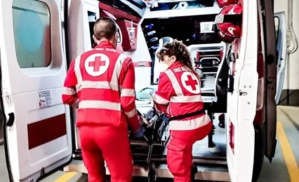 Scontro fra una moto e un Suv a Fano, deceduto un giovane motociclista 