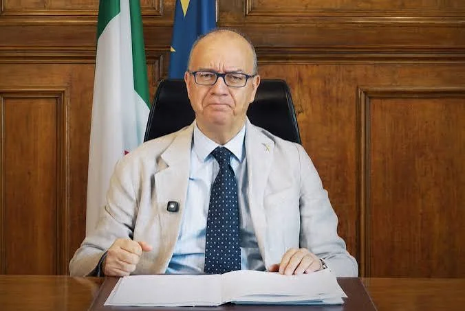 Rinnovo contratto scuola. Aumenti e arretrati già nel cedolino di agosto