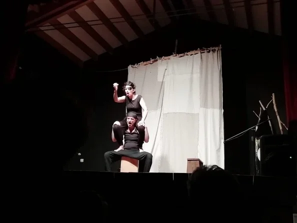 Va in scena “VERSO CASA” lo spettacolo finale del progetto “RACCONT-ARTI - dialogo interculturale attraverso l’arte”