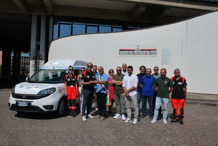 Consegnato al Presidente della Croce Verde Galieni un veicolo per l’accompagnamento di persone a ridotta mobilità