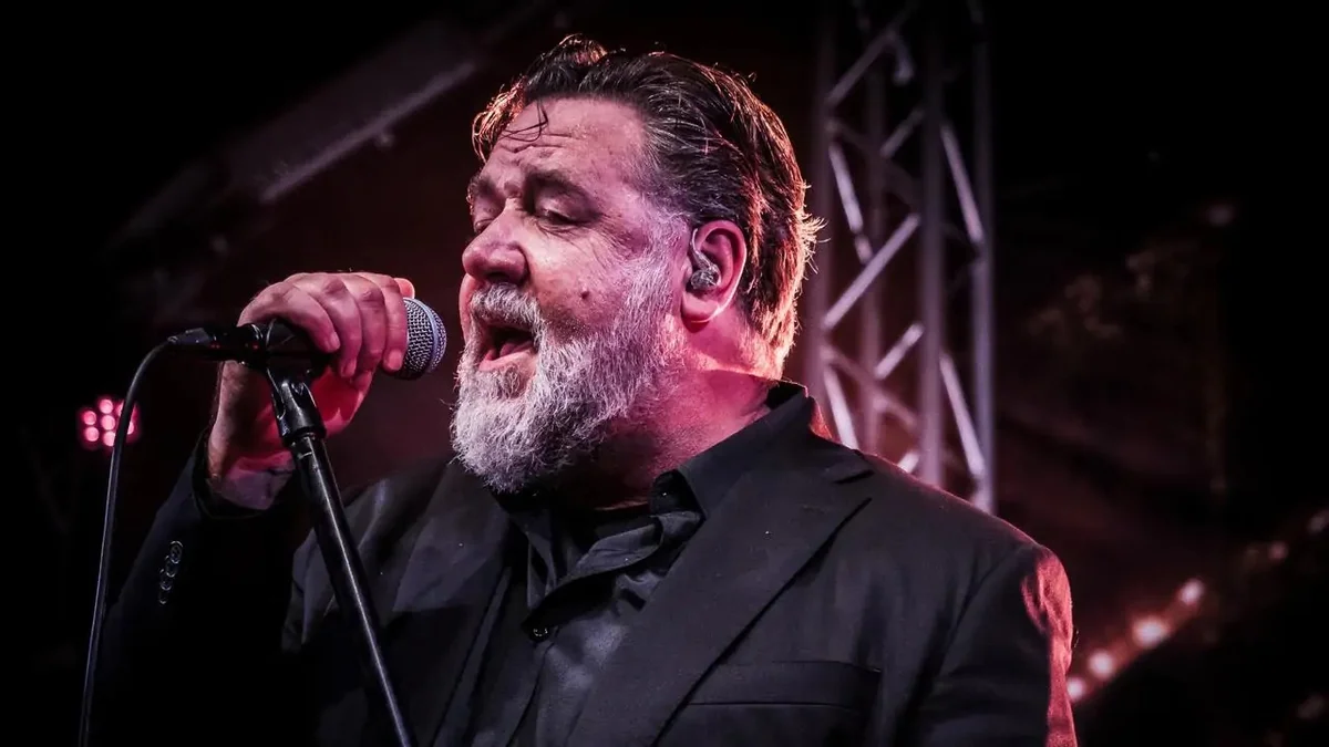 Ascoli Piceno - Oltre 140mila euro per il concerto di Russell Crowe, in città scoppia la polemica