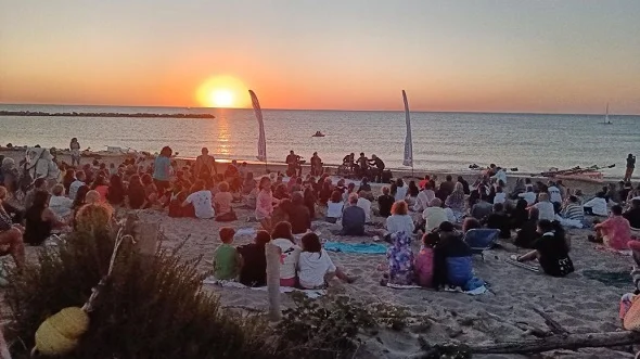 Grande partecipazione per l'atteso concerto organizzato dalla Lega Navale Italiana nella cornice della Riserva Naturale Sentina
