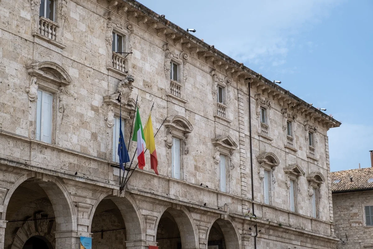 Ascoli Piceno - Lavori a Palazzo Arengo, la giunta approva il progetto