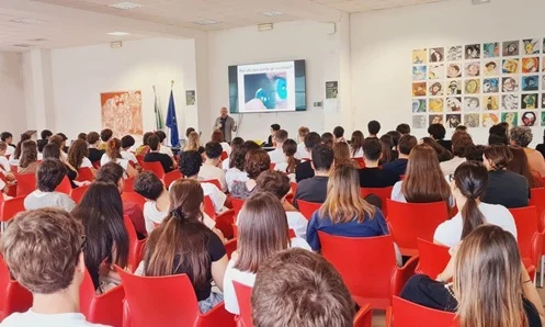 La fisica che cambierà il mondo: il professor Lattanzi (UniTrento) incontra gli studenti del Rosetti